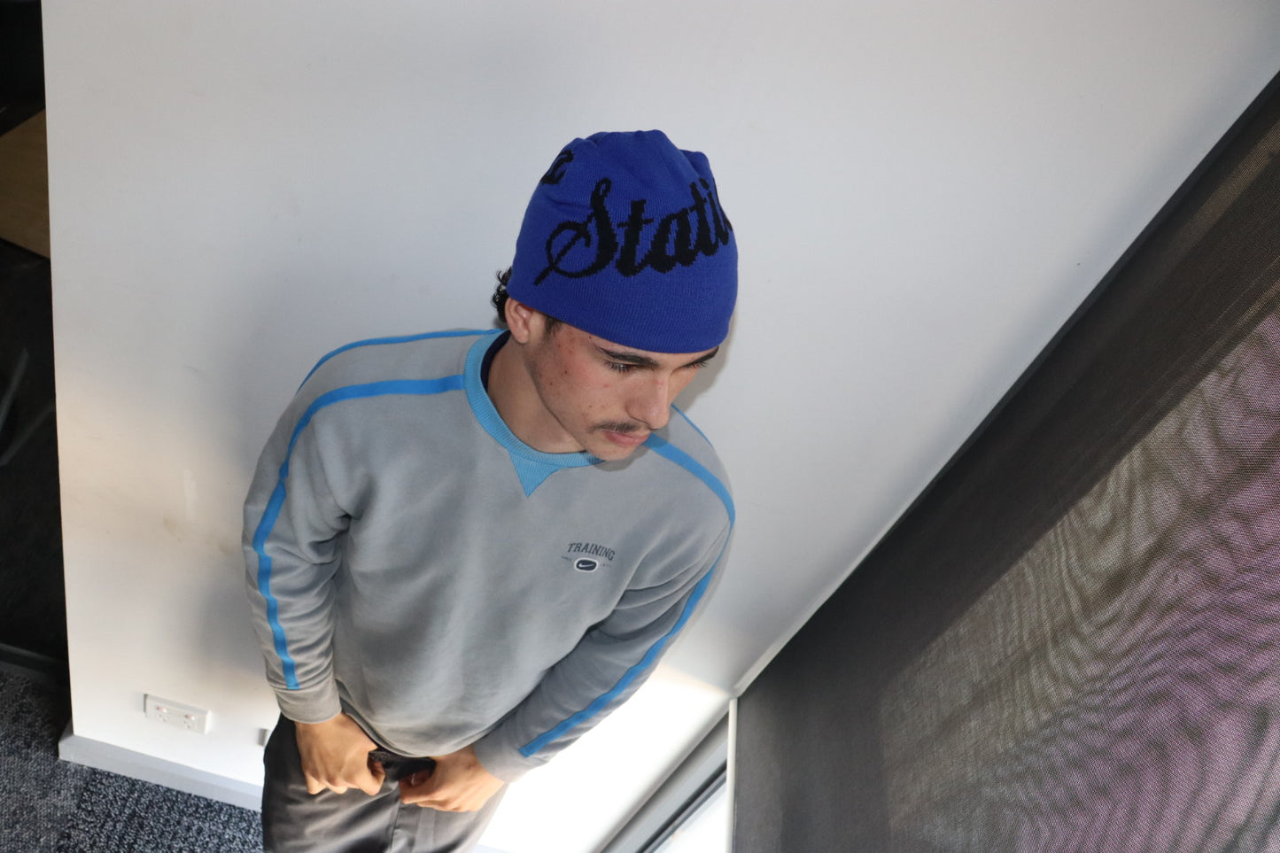 Black and blue reversible beanie